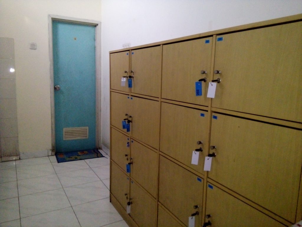Loker Baju Residence 36